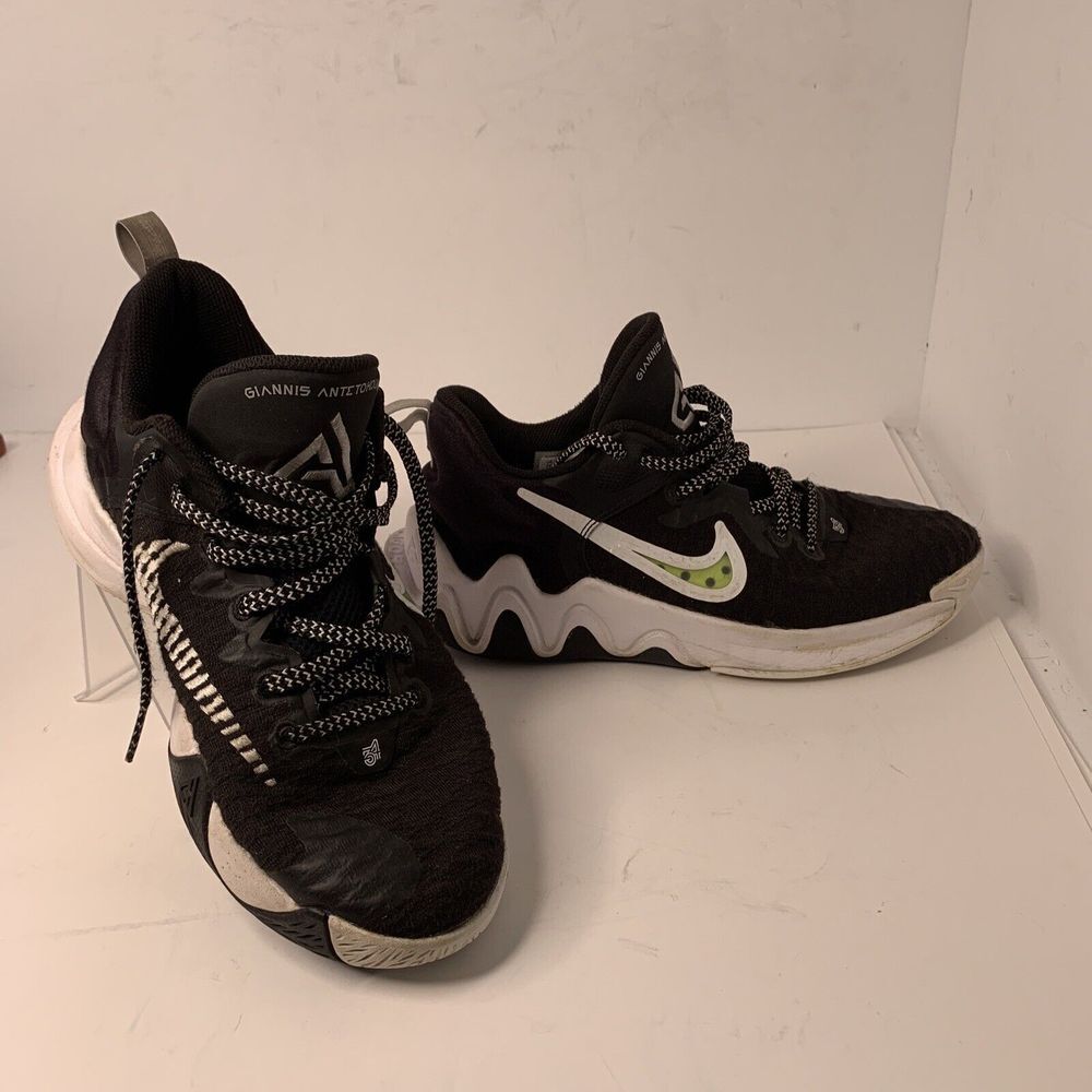 Nike Boys Giannis Immortality DB6081-010 Black Basketball Shoes Sneakers Sz 7Y
